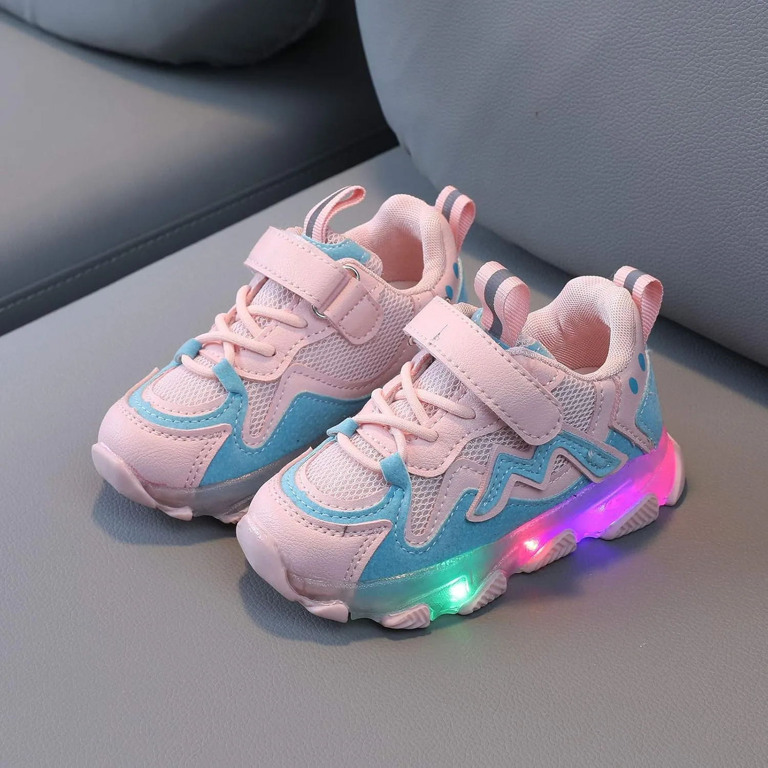 Kids LED Light Up Shoes Baby Boys Girls Sneakers Lightweight Mesh Athletic Running Walking Shoes (Pink, 15-18 Months)