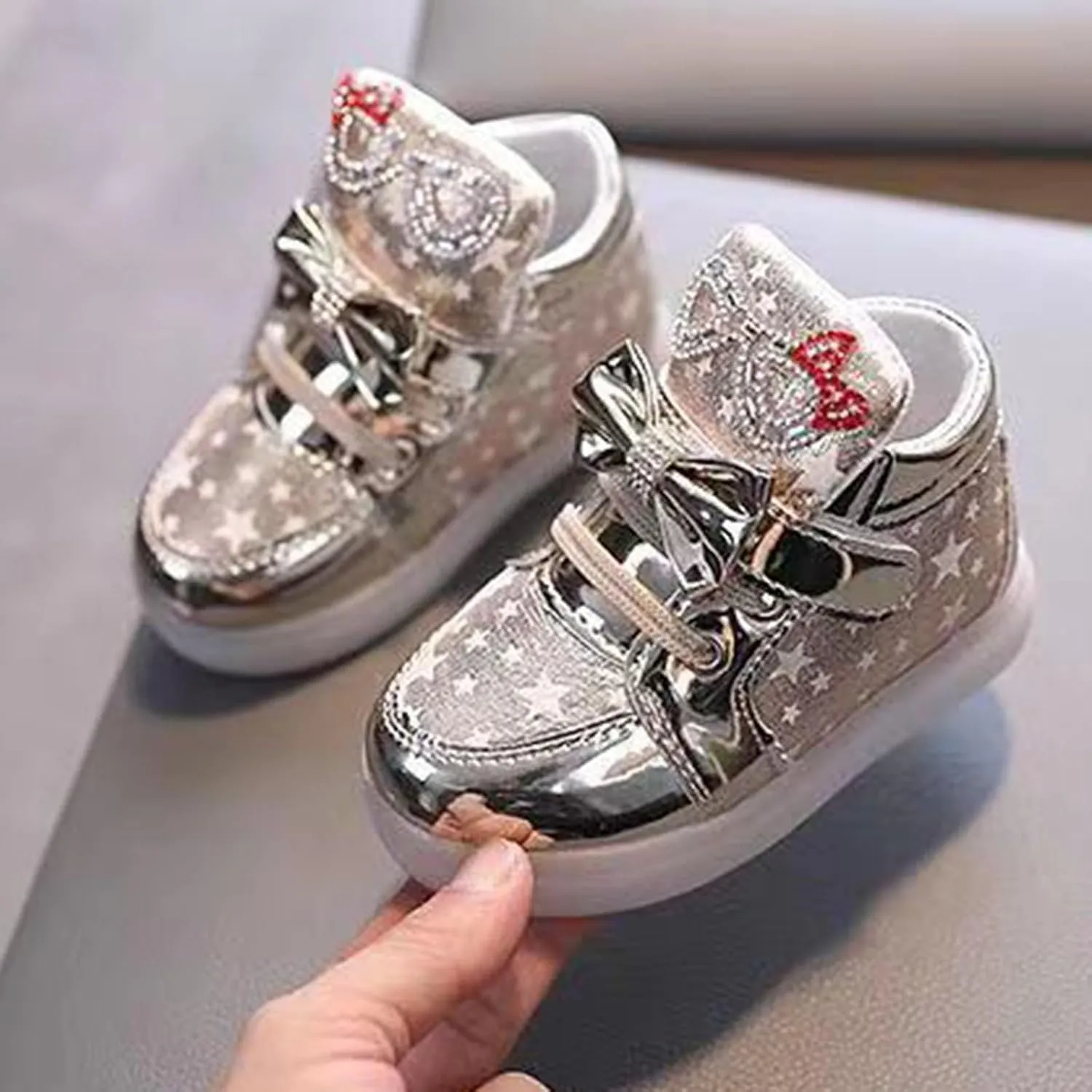 Light Up Shoes Non-Slip High Top Slip On Shoes Lac𝐞 Up Bow Walking Shoes Wide Toe Box Warm Led Snow Boots