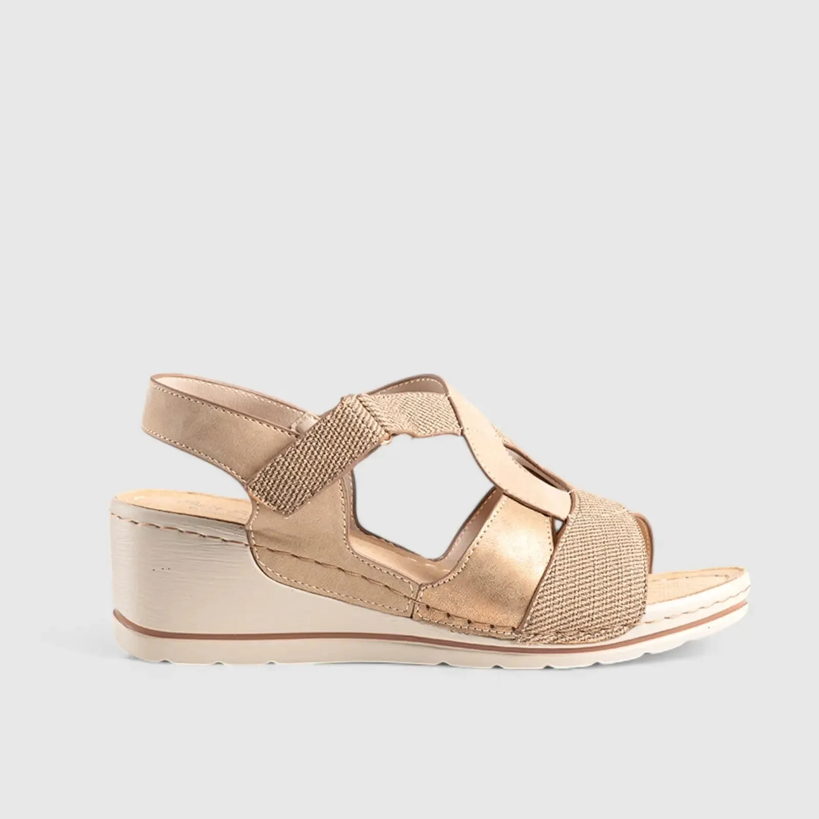 Soft Style Lenny Wedge Sandal Camel 01487